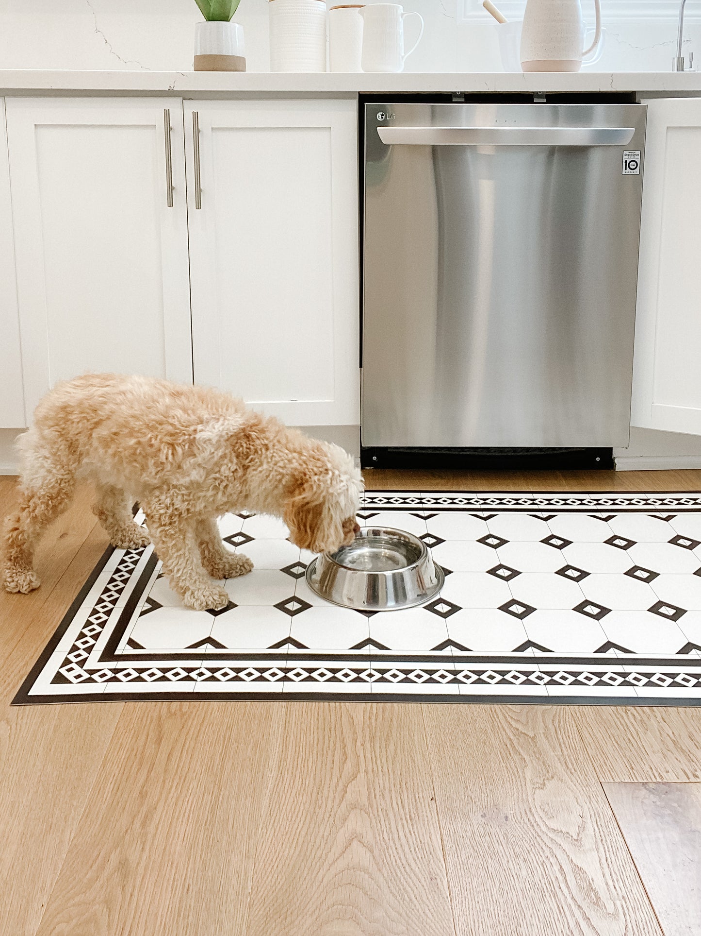 Mudroom 4x5' - Classic B&W Tile