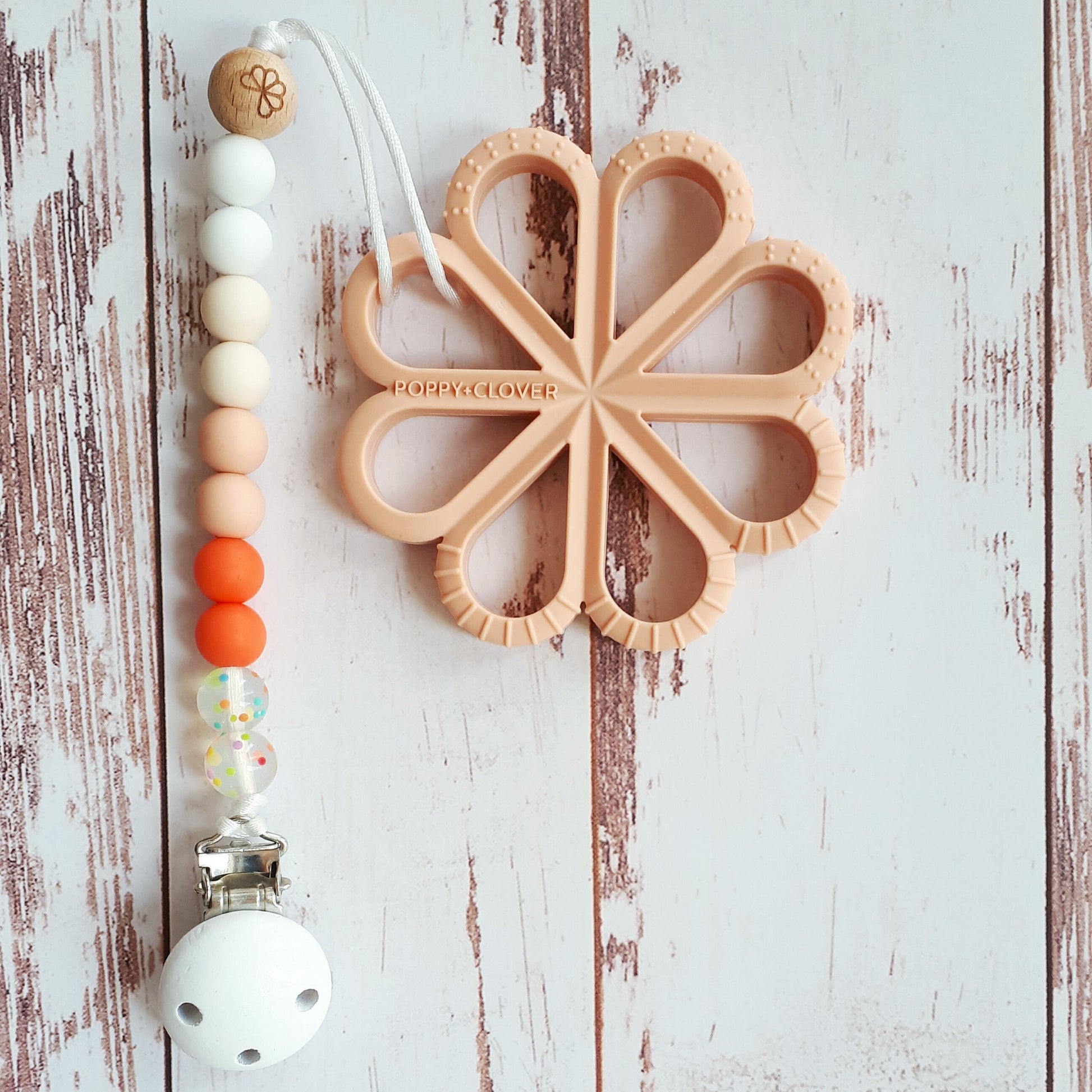 Peachy Flower - Poppy + Clover